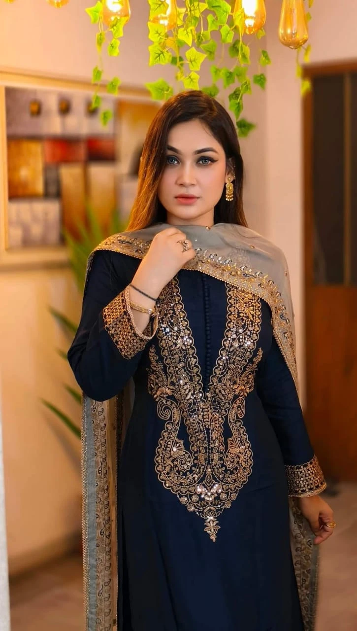 Sophisticated AC Cotton Embroidery Piece