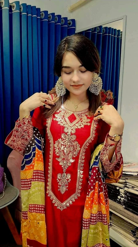 Indian Fox Georgette Three Piece - Elegant Design