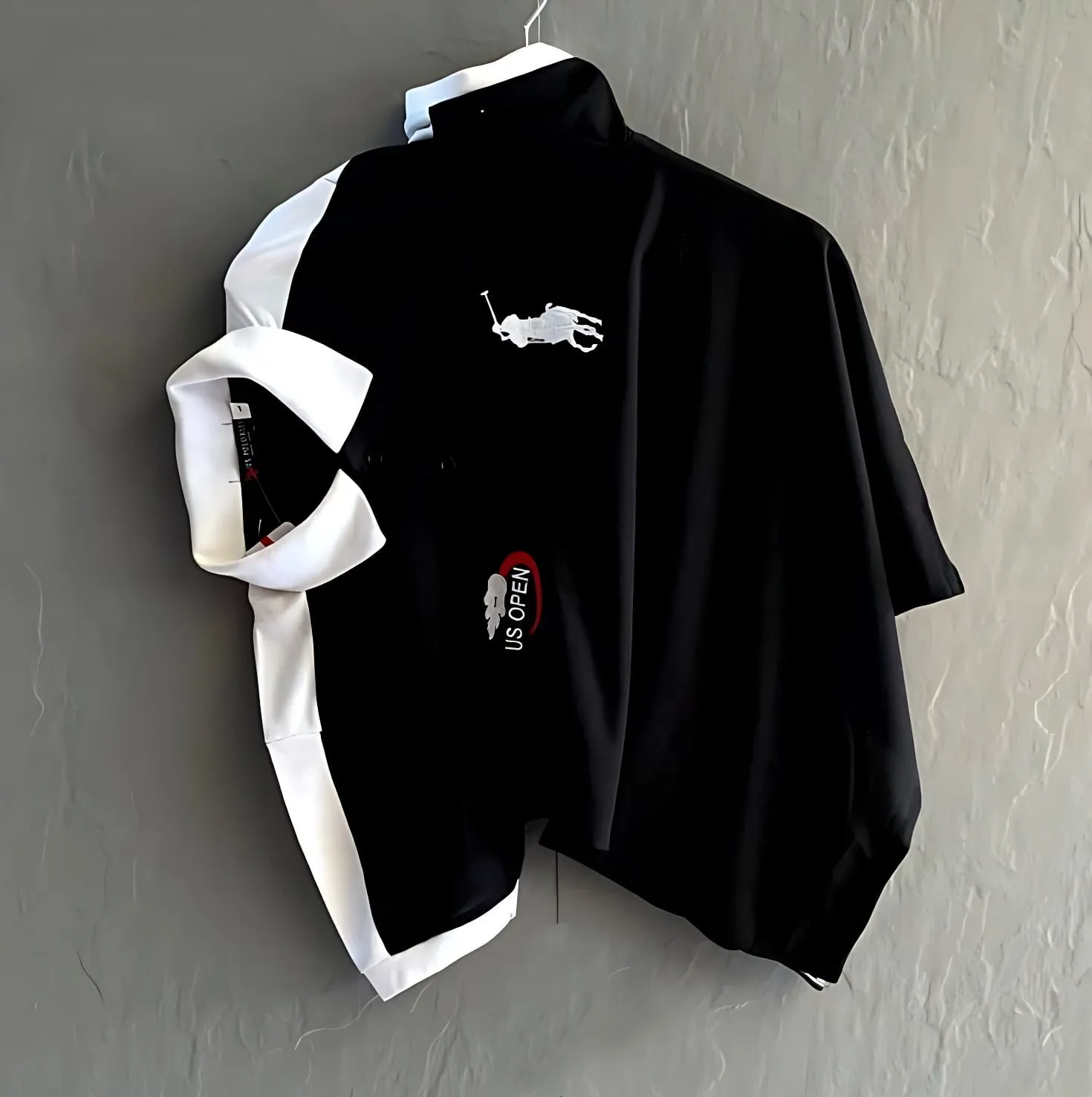 Durable Polo T-shirt with Classic Neat Finish