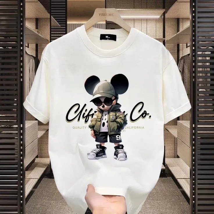 Grand Slim-Fit Stylish Drop Shoulder Minimalist Look T-Shirt