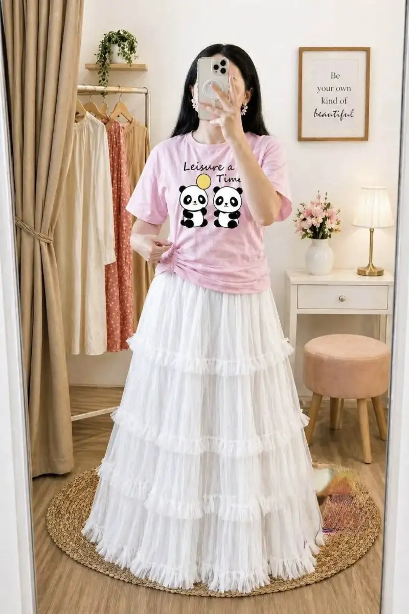 Vogue and Skirt Set Eco-Friendly Street-Style Ladies T-shirt