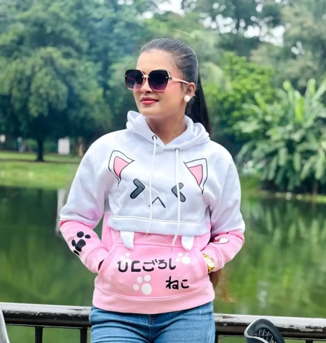 Premium Ladies Winter Hoodie | Buy at Best Price - Nazmas
