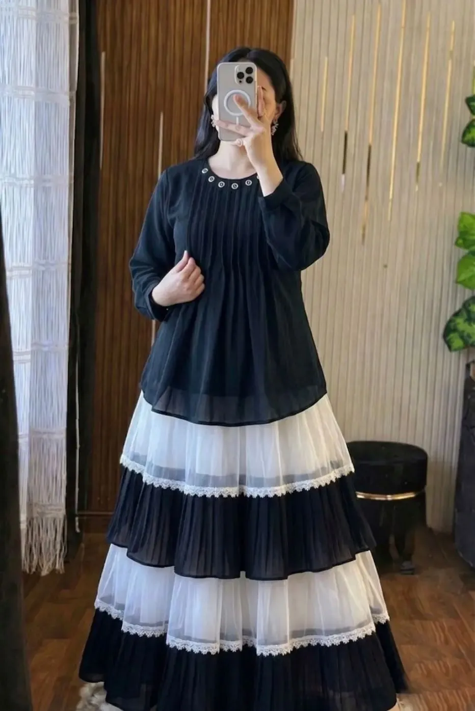 Prestige Trendy Ladies Tops and Skirt Set All-Season Tailored Ladies T-shirt