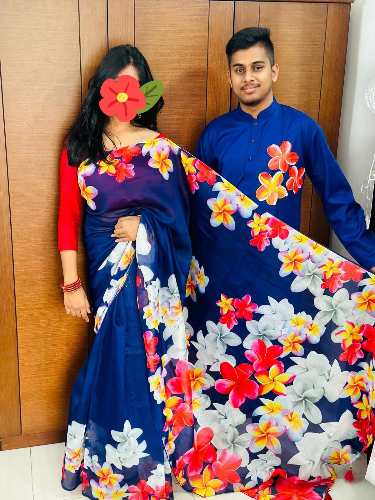 কাপল ড্রেস