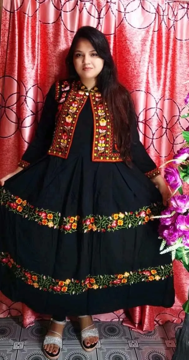 Stylish Suti Koti Gown - Affordable Prices Await You!