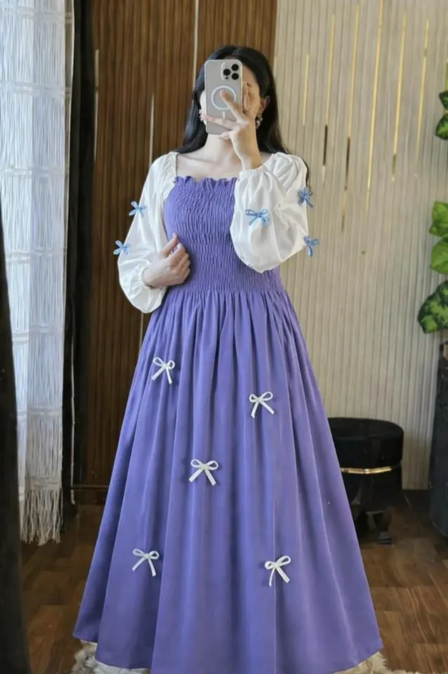 Traditional Viral Pookie Grown Chiffon Three-Quarter Sleeve Kurti