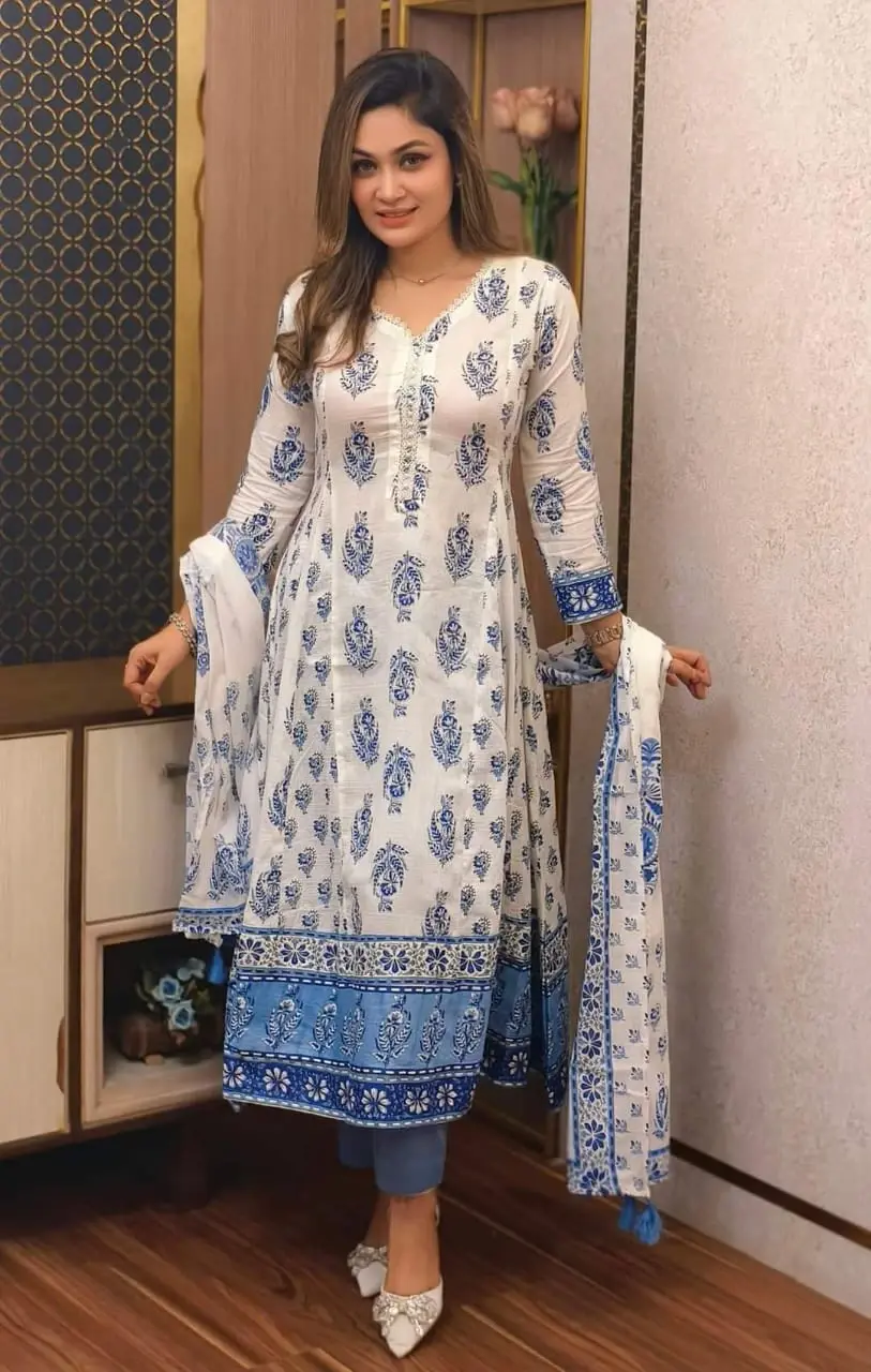 Trendy Cotton Gown Three Piece to wear