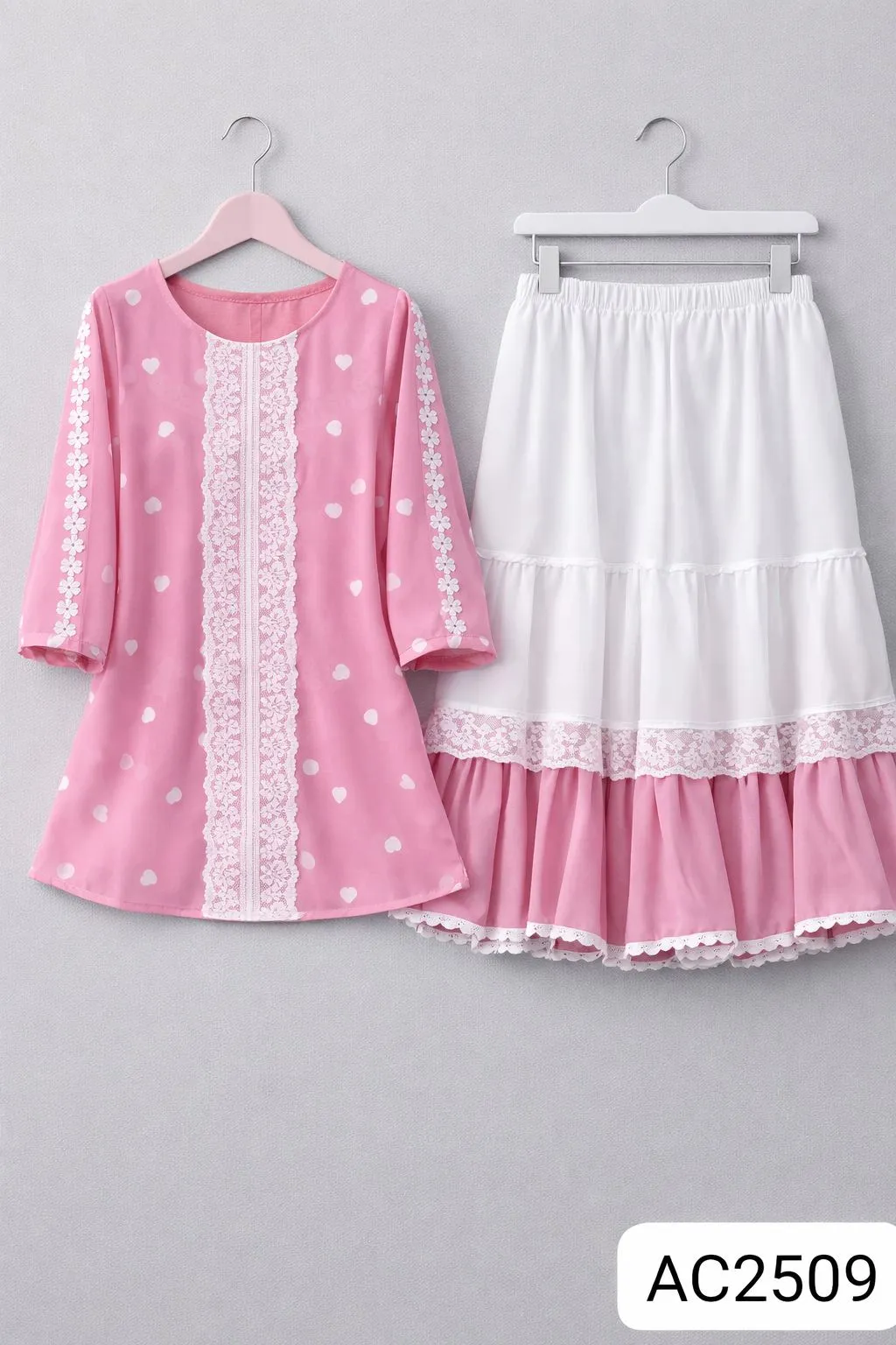 Soft Cotton Top-Tier Trendy Ladies Tops and Skirt Set Streetwear Style Ladies T-shirt
