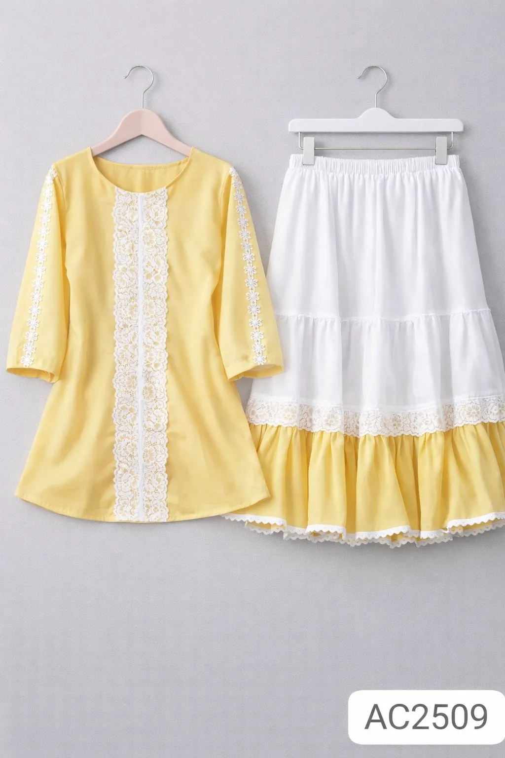 Pure-Cotton Chic Trendy Ladies Tops and Skirt Set Minimalist Look Ladies T-shirt