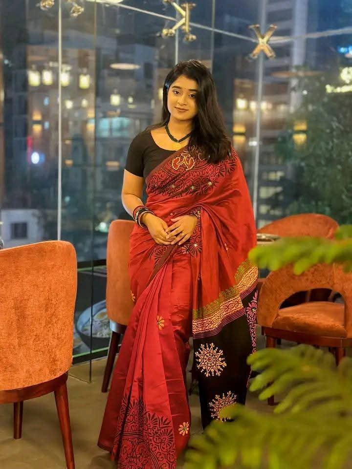 Dhupiyan Silk Saree Orange-Black